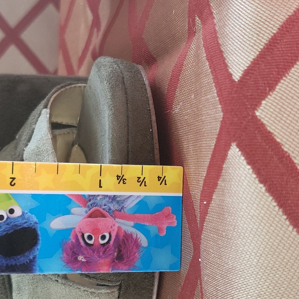 Michael Kors Sandal - Picture 5 of 5